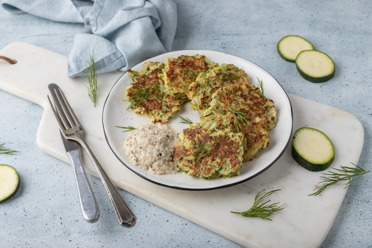 Frittelle di zucchine con panna vegana