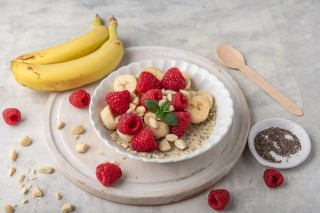 Millet breakfast with chia, banana and raspberries