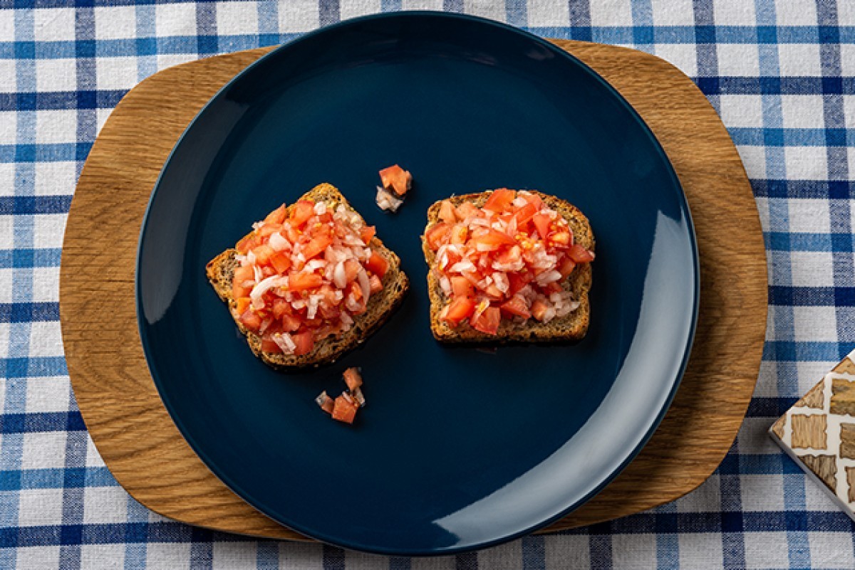 Croûtons mit Tomaten