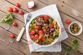 Insalata di pasta con chorizo