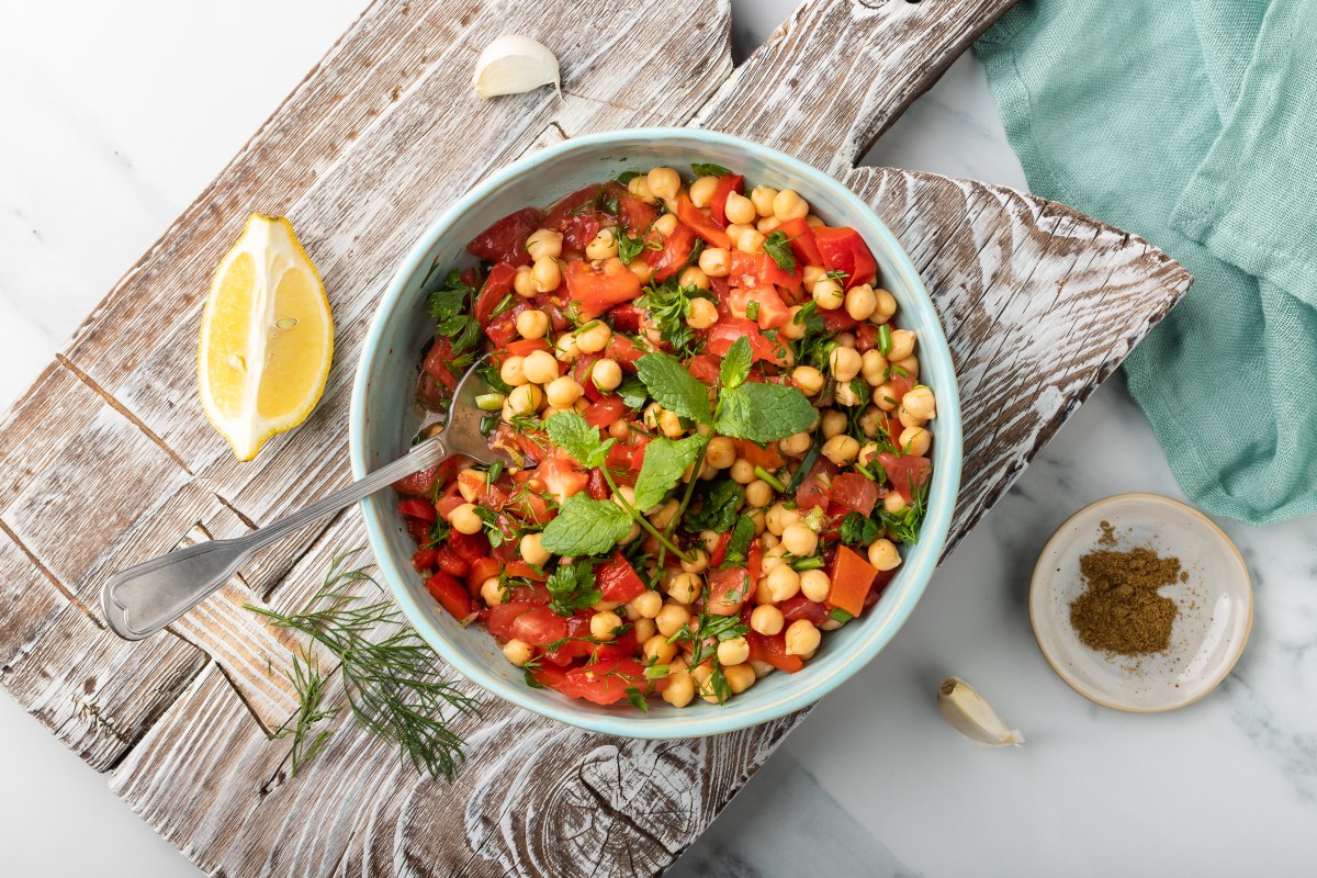 Turkse salade met gebakken paprika