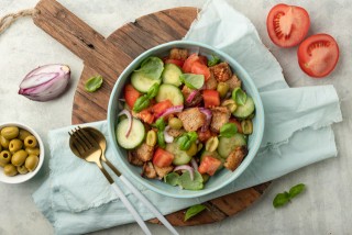 Panzanella - Italiaanse salade met brood