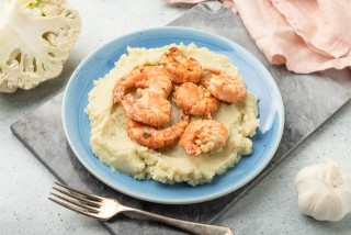 Gamberetti e purè di cavolfiore
