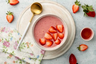 Budino di miglio con fragole