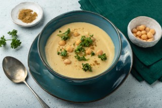 Cream of chickpea soup with cumin