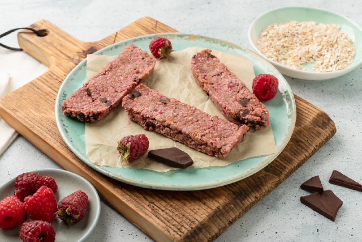 Barritas con crema de cacahuete y frambuesas