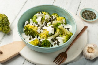 Insalata di broccoli e semi di zucca