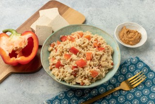 Risotto met tofu en pindakaas