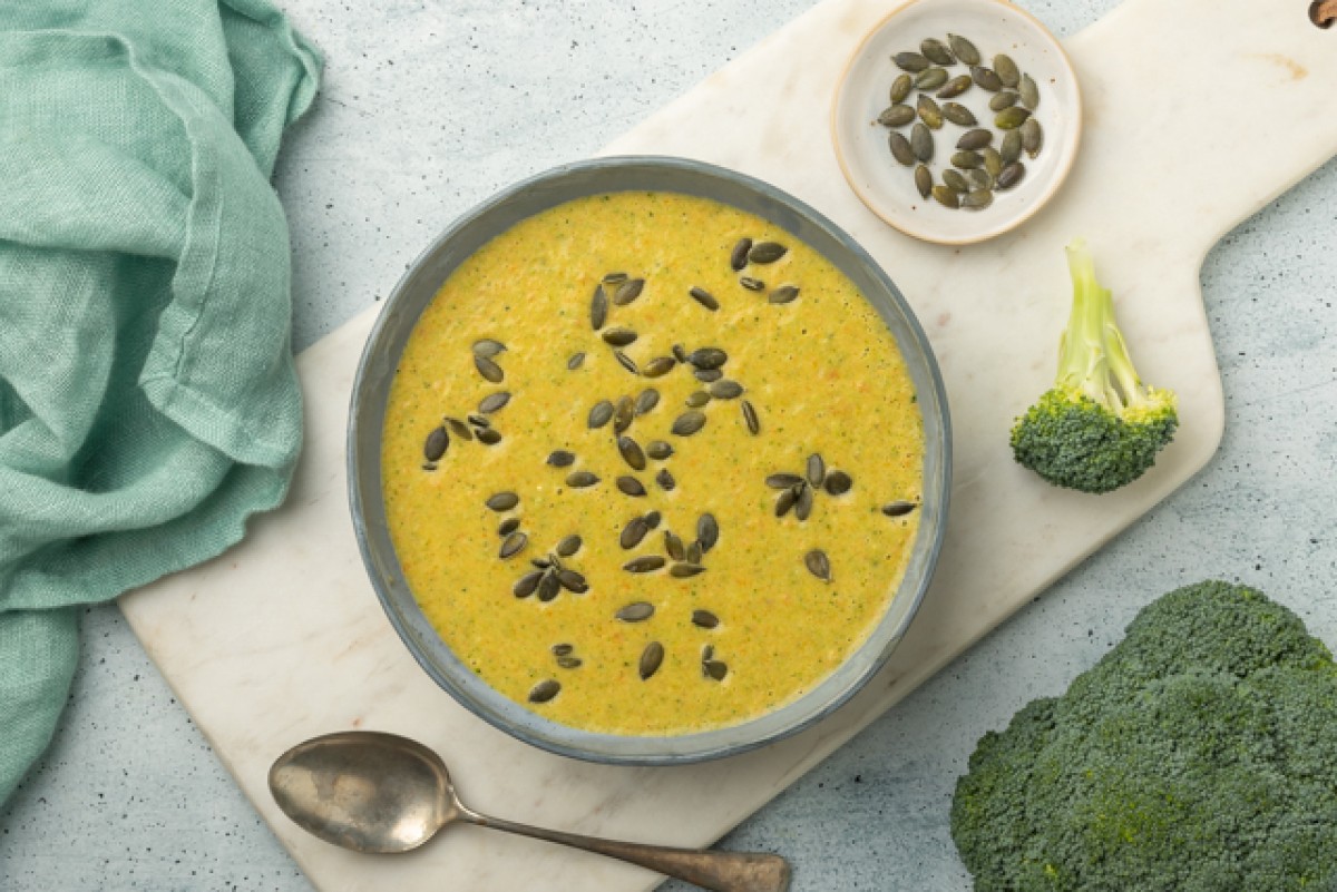 Crème de brocoli à faible teneur en glucides