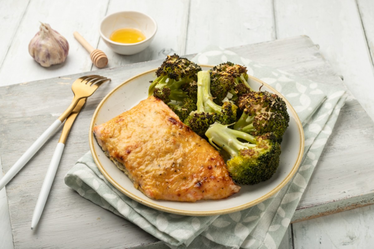 Salmone glassato al forno