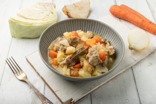 Goulasch de porc aux légumes