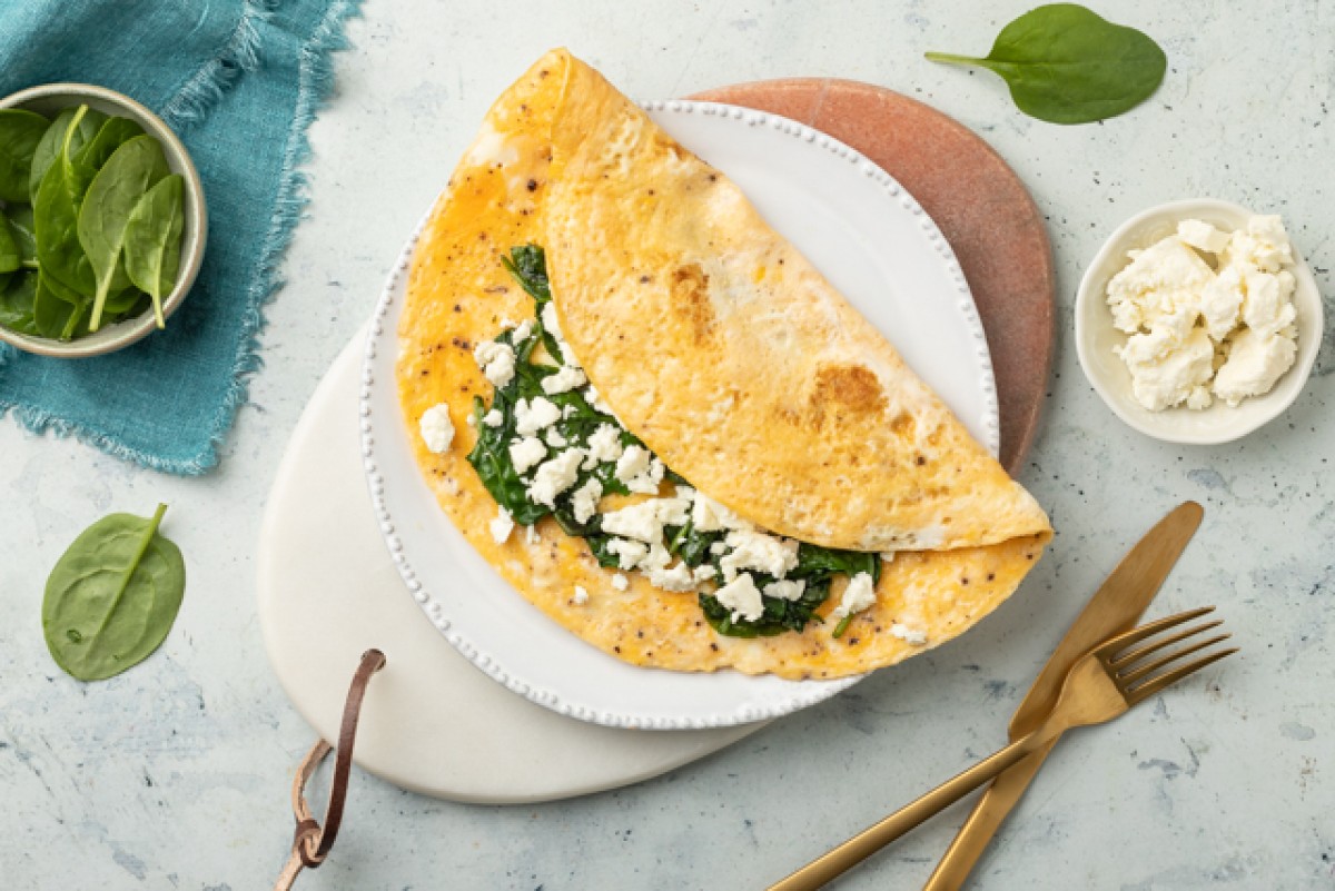 Tortilla con espinacas y queso feta