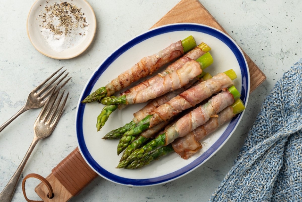 Asparagi avvolti in pancetta