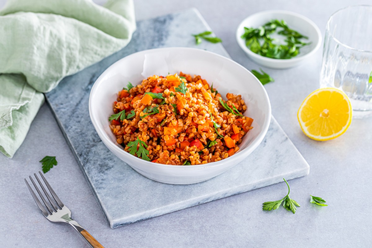Buchweizengrütze-Paprika-Salat