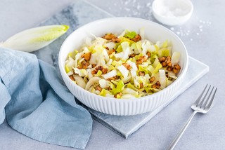 Ensalada con achicoria y tocino