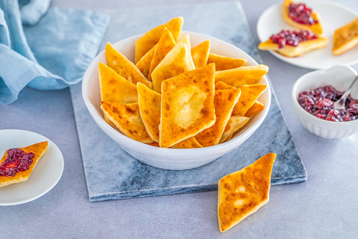 Petla con marmellata di ciliegie