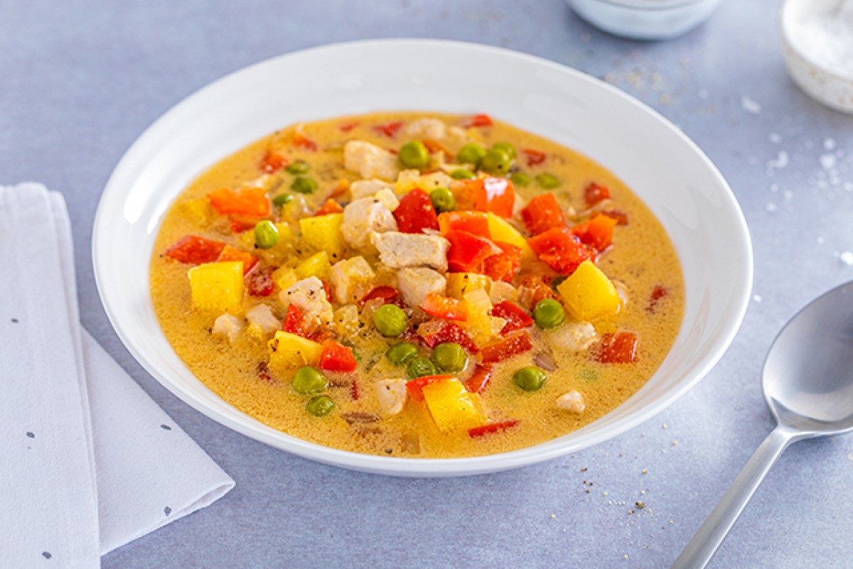 Zuppa al forno con tacchino, piselli e ananas