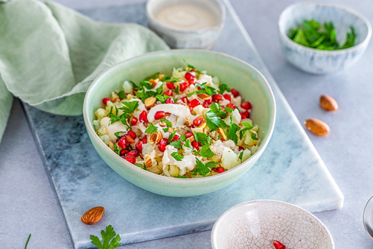 Cauliflower with pomegranate in sesame sauce