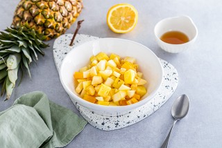 Ensalada de frutas amarillas