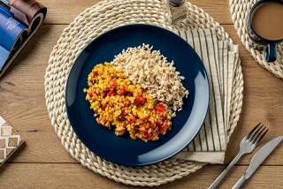 Lentilles à l’indienne accompagnées de riz