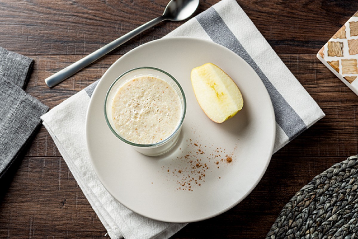 Cóctel de manzana con avena