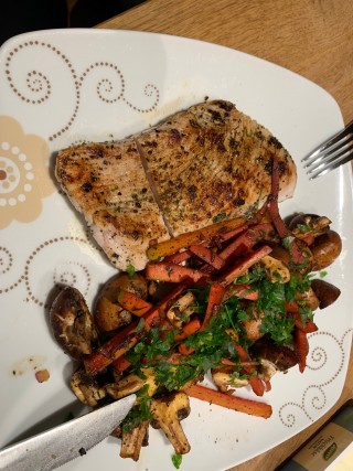 Puten Steak mit Karotten und Pilze