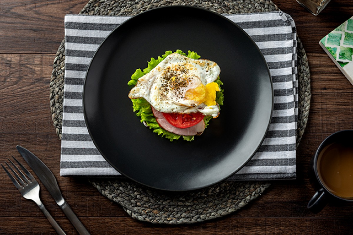 Toast with egg and ham