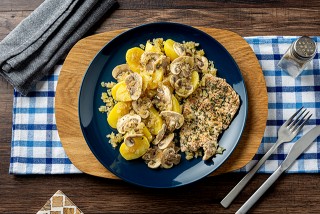 Côtelettes à la normande aux champignons et oignons