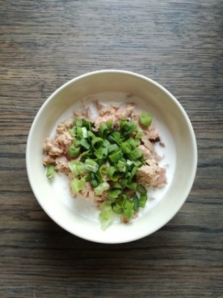 Cottage cheese with tuna