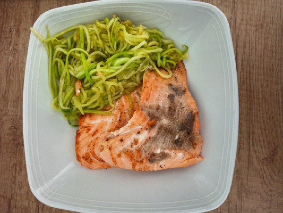 Salmon on stewed courgette