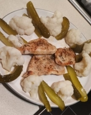 Turkey with pickled cabbage and cauliflower