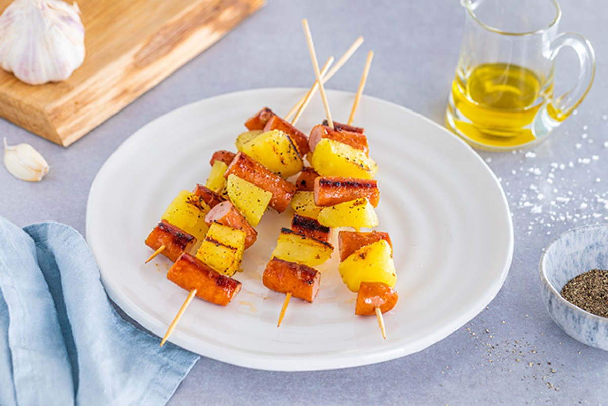 Brochette de pommes de terre et saucisse bavaroise