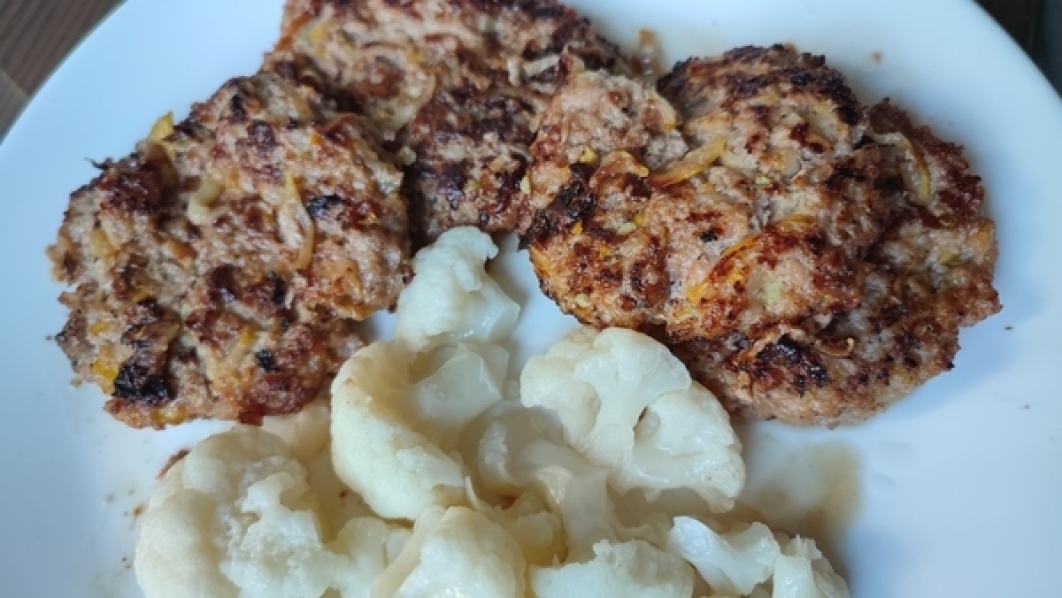 Frikadellen mit Zucchini