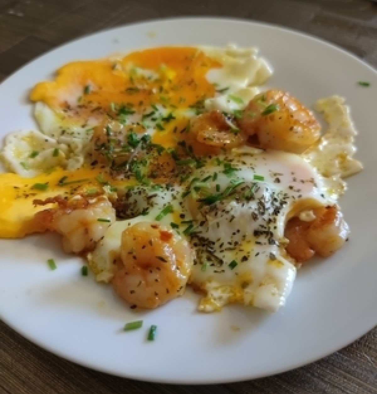 Rührei mit Garnelen