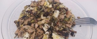 Hähnchen mit Ei und Lauch