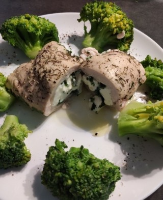 Putenbrust gefüllt mit Feta-Käse