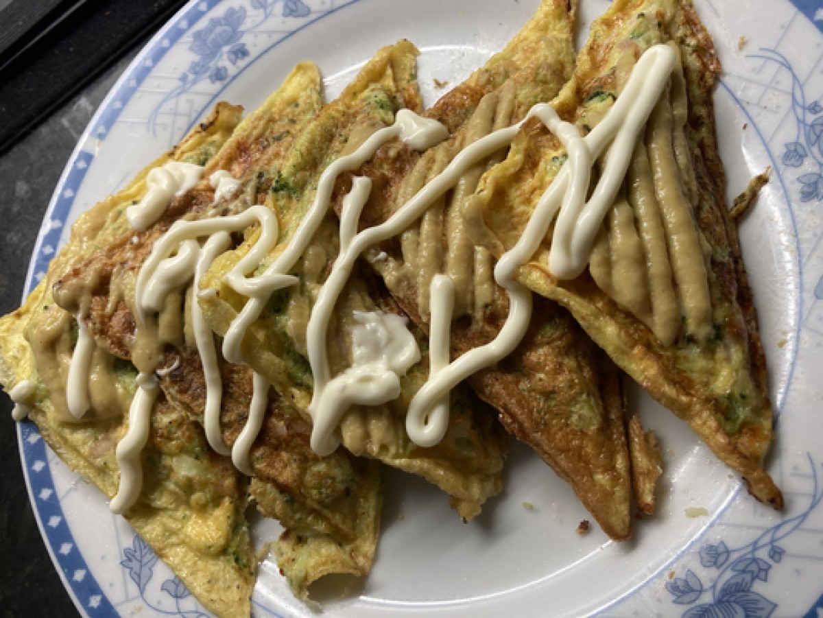 Brokkoli-Toast mit Käse und Schinken