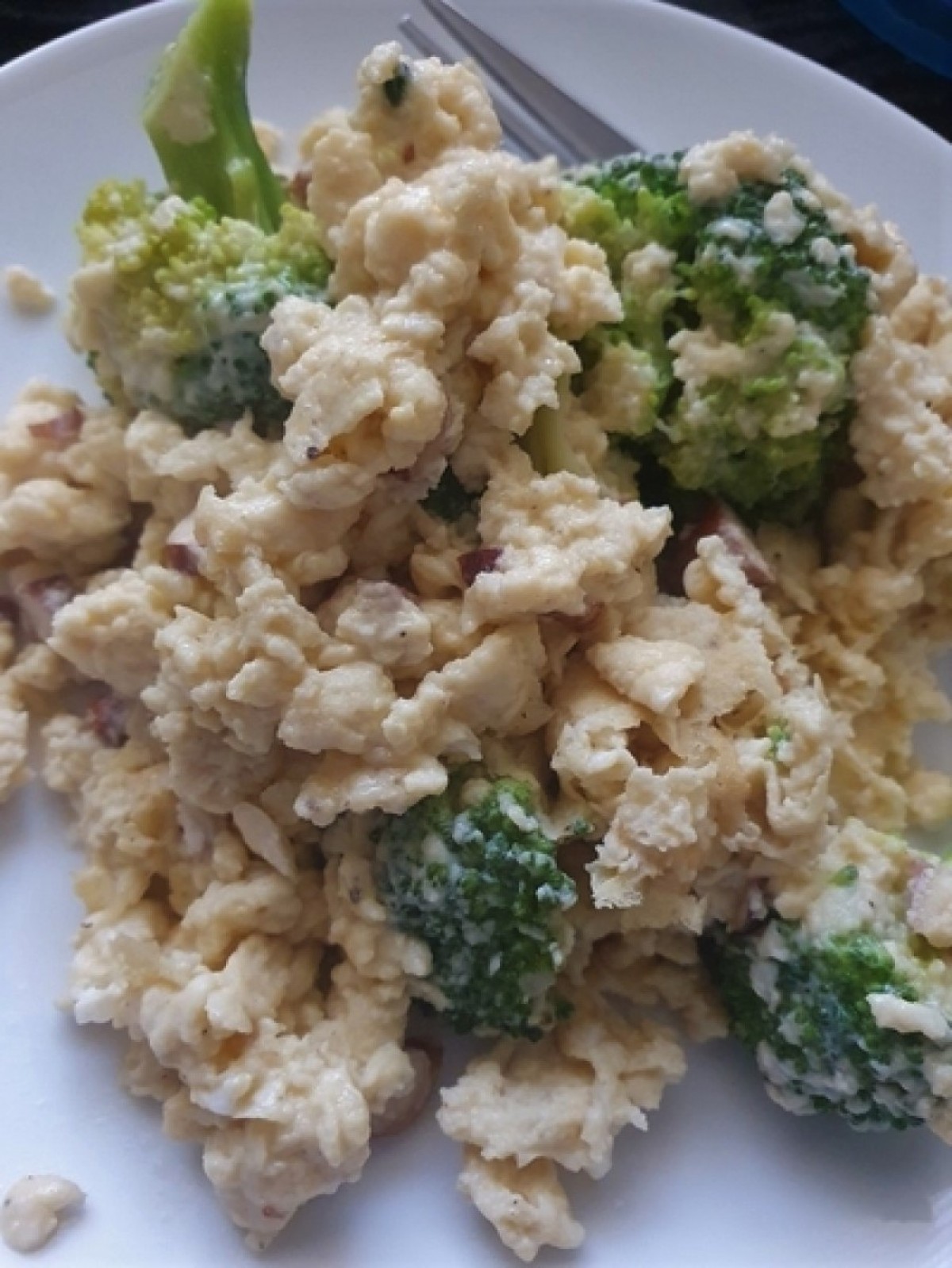 Œufs brouillés au brocoli