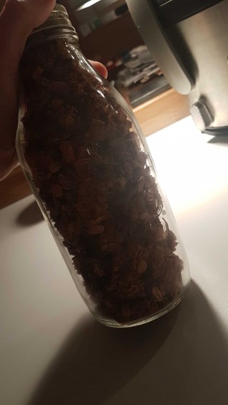 Granola mit Mandel und Honig