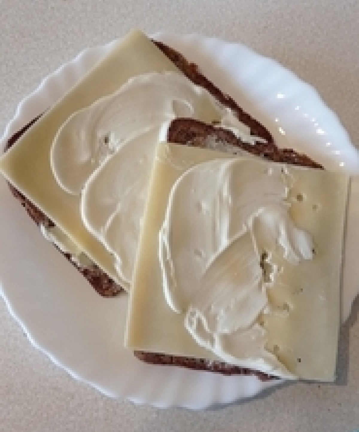 Sandwiches met kaas en mayonaise
