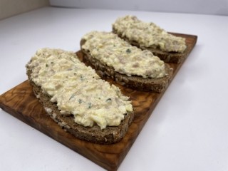 Sandwiches met ei-tonijn smeersel
