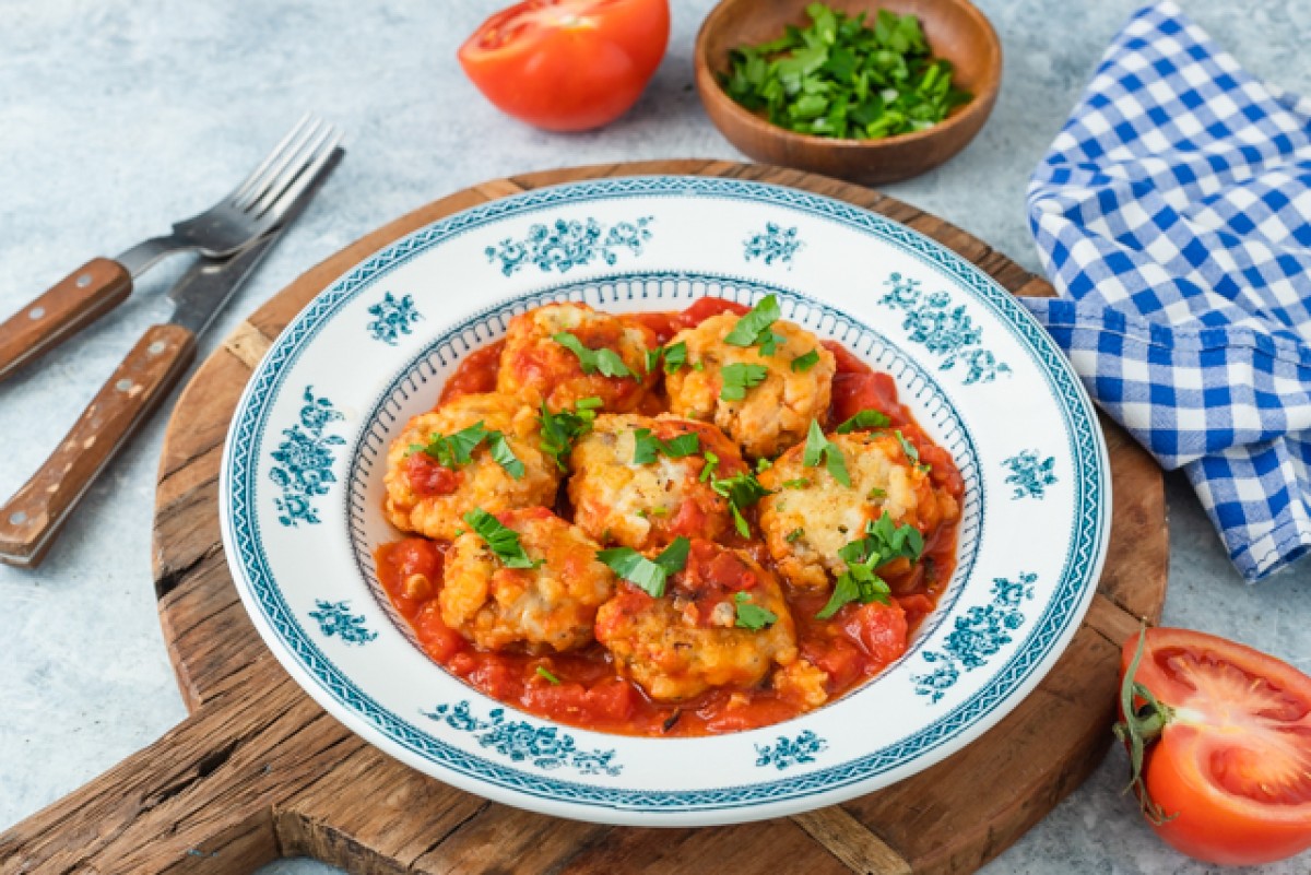 Cod fish balls in tomato sauce