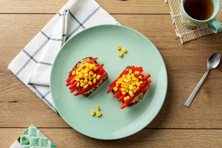 Toast with olive paste, peppers and sweetcorn