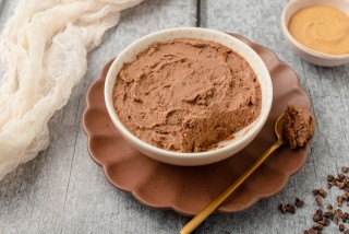 Mousse au Chocolat mit Mascarpone und Erdnussbutter