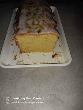 Zitronen-Mascarpone Rührkuchen