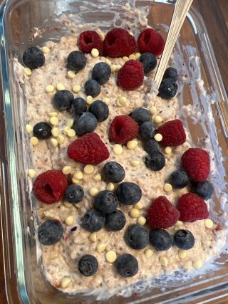 Porridge mit Früchten