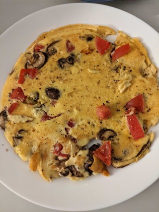 Omelette mit Tomaten und Pilze