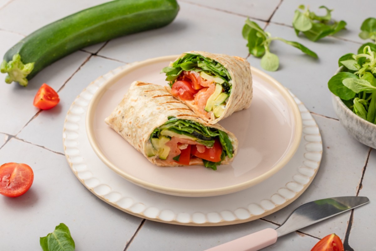 Roasted courgette, smoked salmon and cocktail tomato wrap
