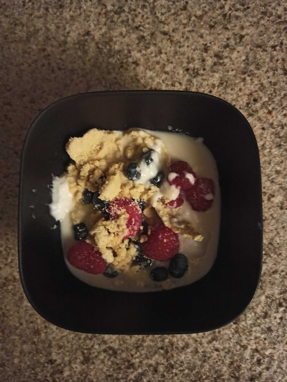 Heidelbeeren-Himbeer Joghurt