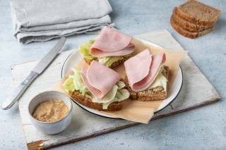 Boterham met ham en mosterd